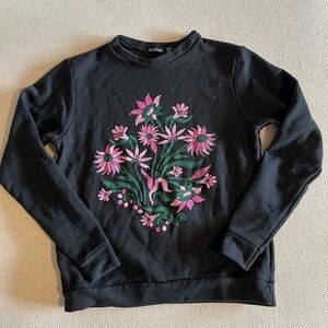 Floral embroidered sweatshirt